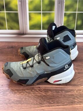Salomon Cross Hike Mid GTX Women’s 9 Gore-Tex Hiking Boots